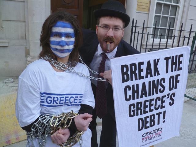 Greece Chains protest 2